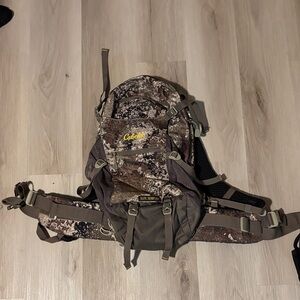 Cabela's Elite Series Camouflage Backpack